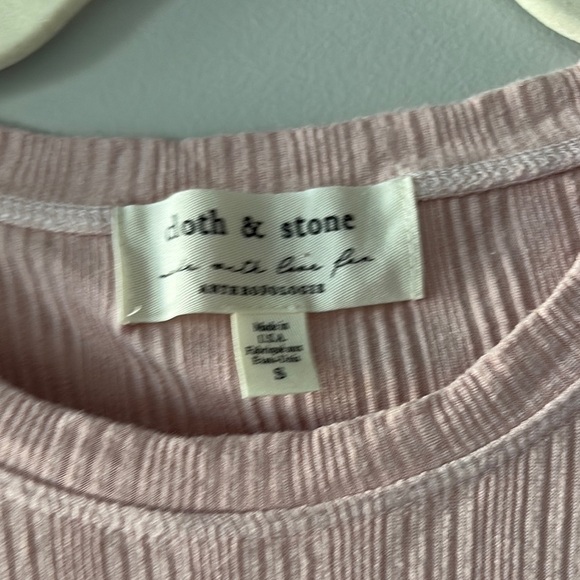 Anthropologie Pink Ribbed Fitted Short Sleeve Tee crew neckline spandex material - Picture 3 of 6